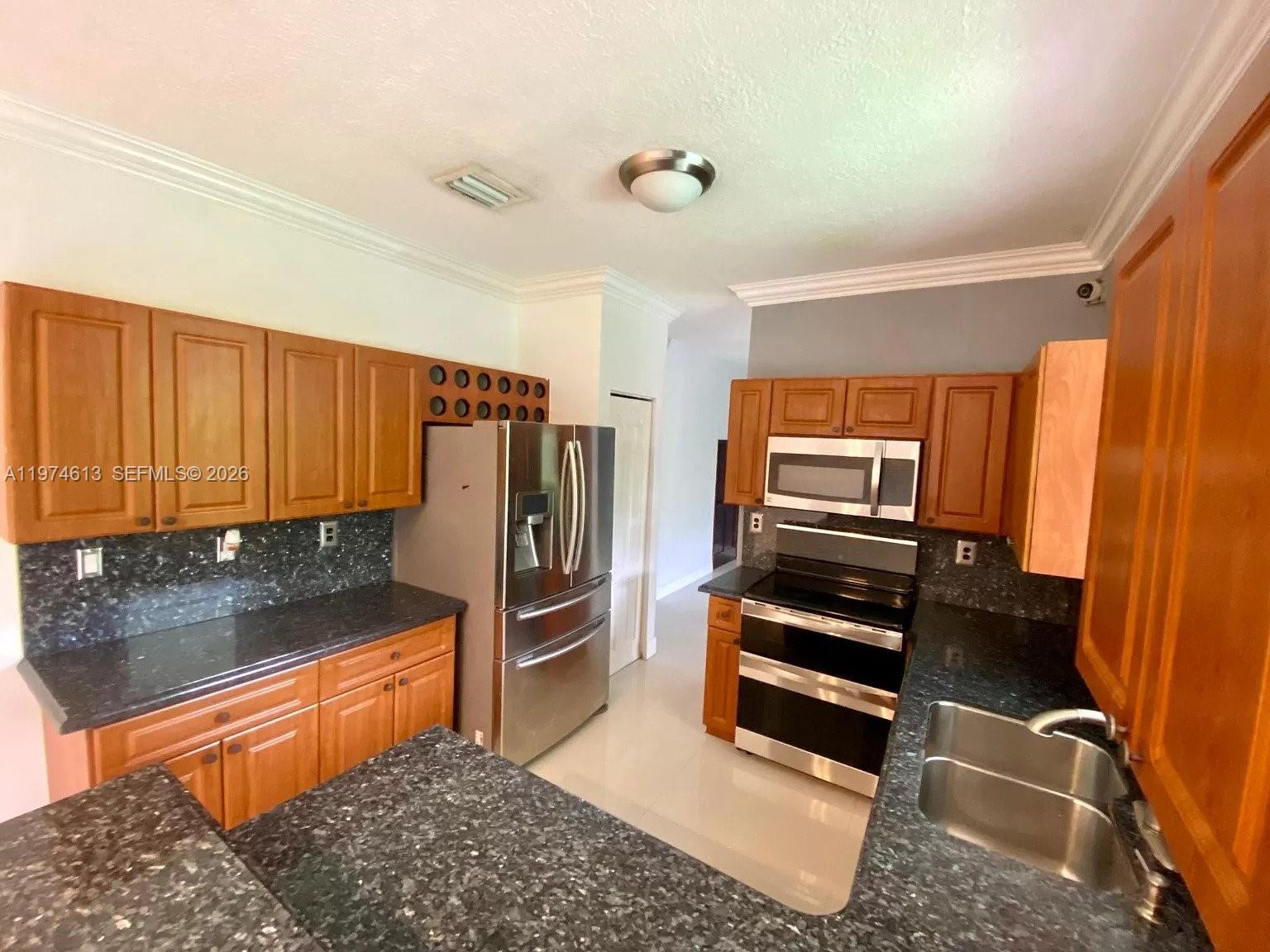 BIRD GARDENS SUB - Residential Lease