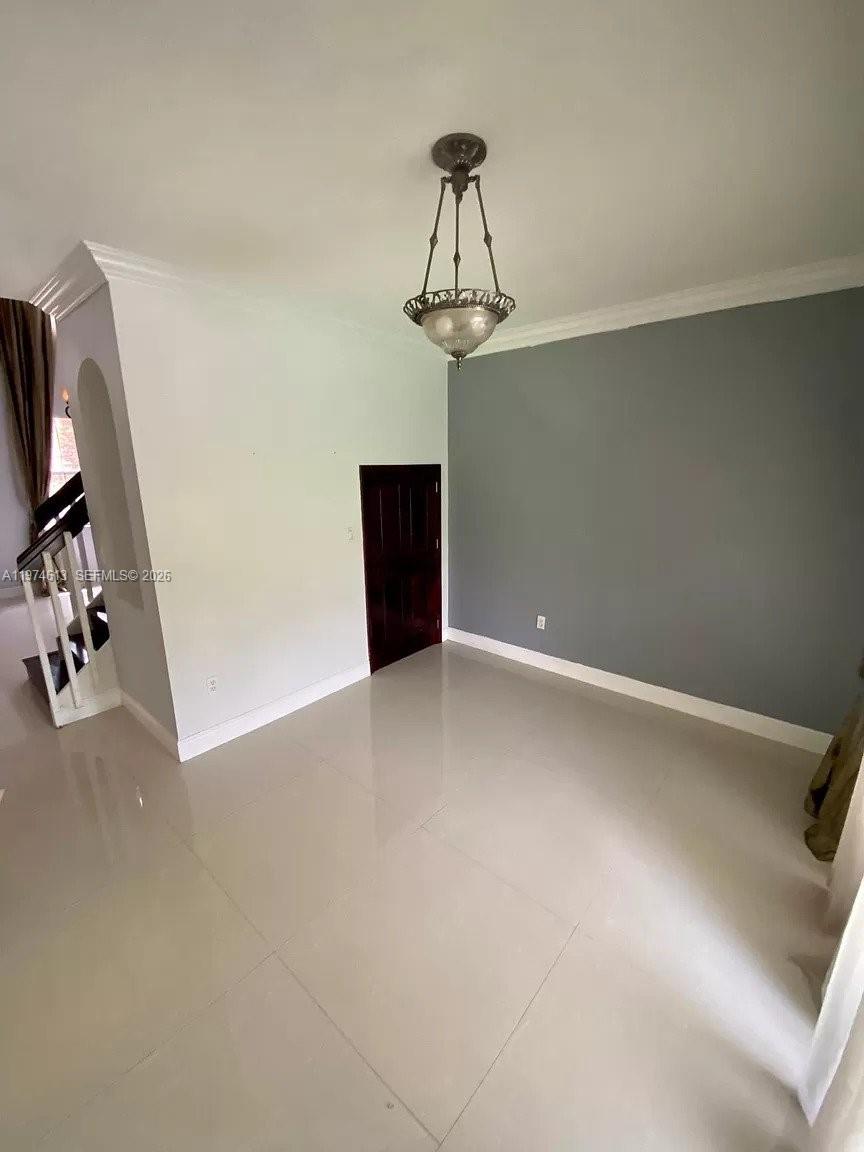 BIRD GARDENS SUB - Residential Lease