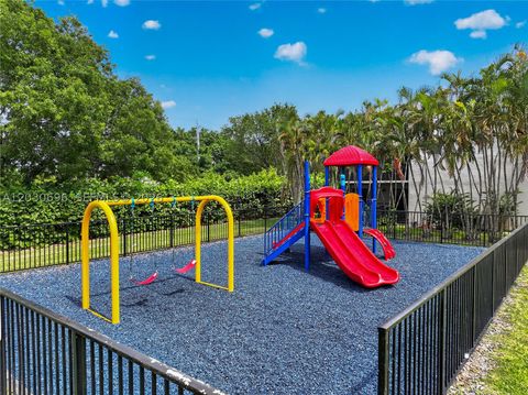 Tiny photo for 889 Hamilton Dr #889E, Homestead, FL 33034 (MLS # A12030696)