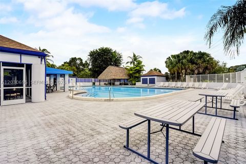 Tiny photo for 889 Hamilton Dr #889E, Homestead, FL 33034 (MLS # A12030696)