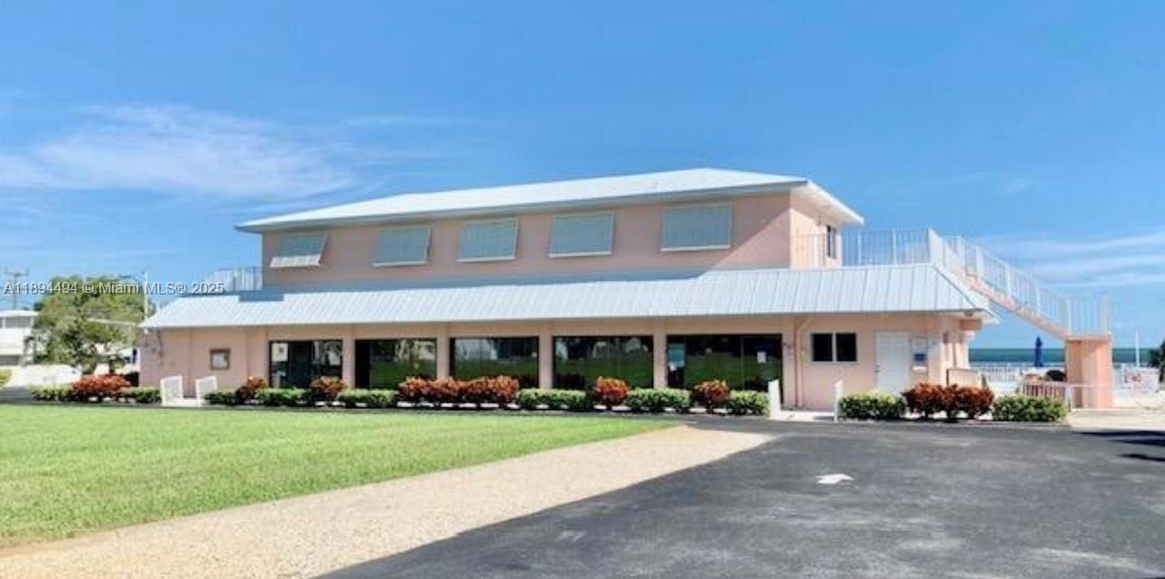 SILVER SHORES MOBILE HOME - Residential Lease