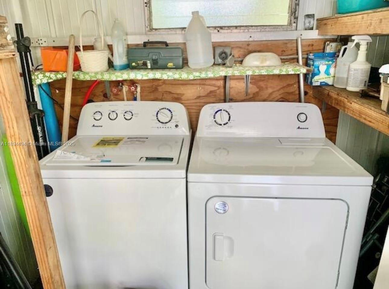 SILVER SHORES MOBILE HOME - Residential Lease