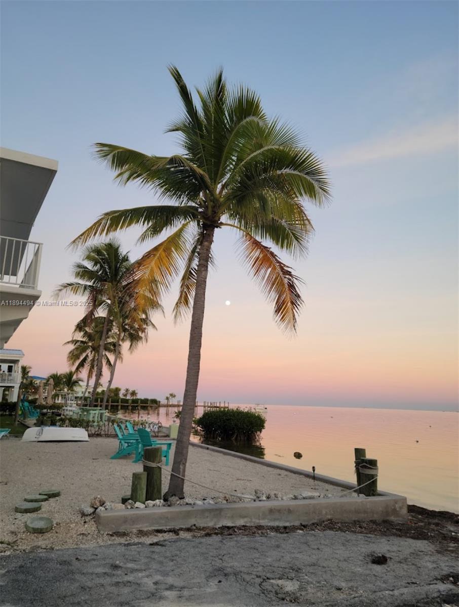 SILVER SHORES MOBILE HOME - Residential Lease