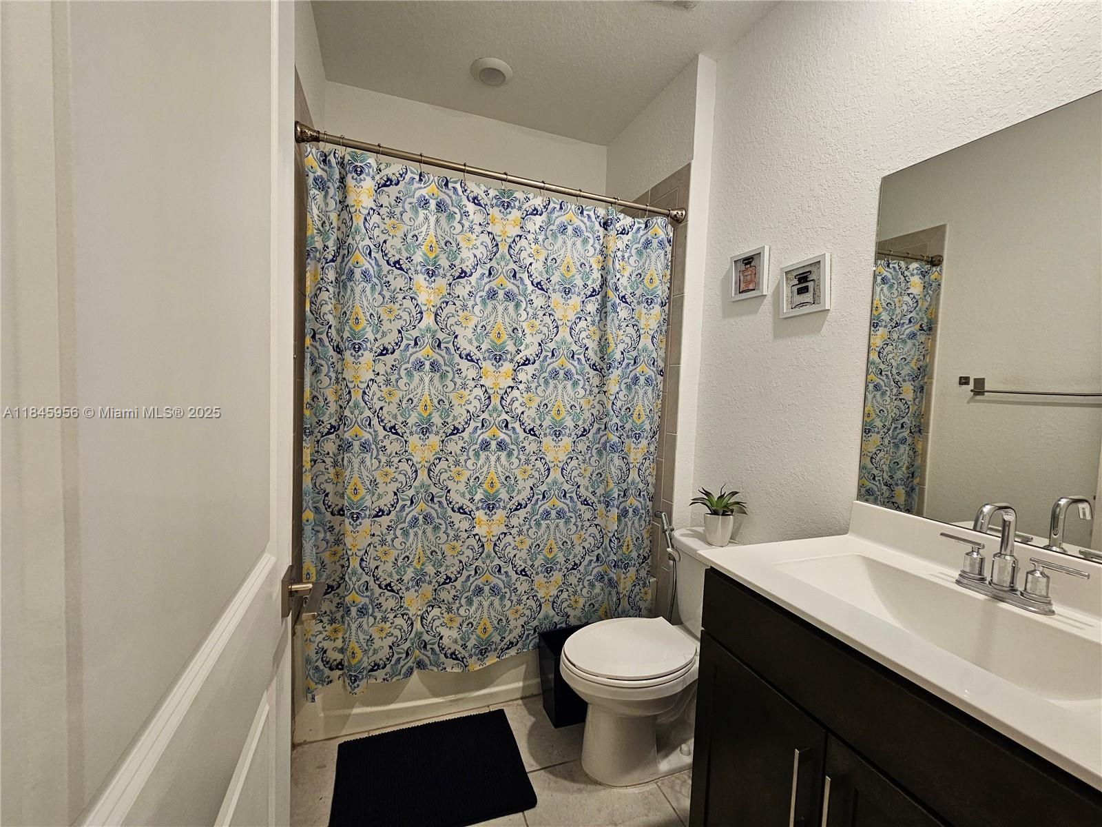 1015 SE 24th Ter 1