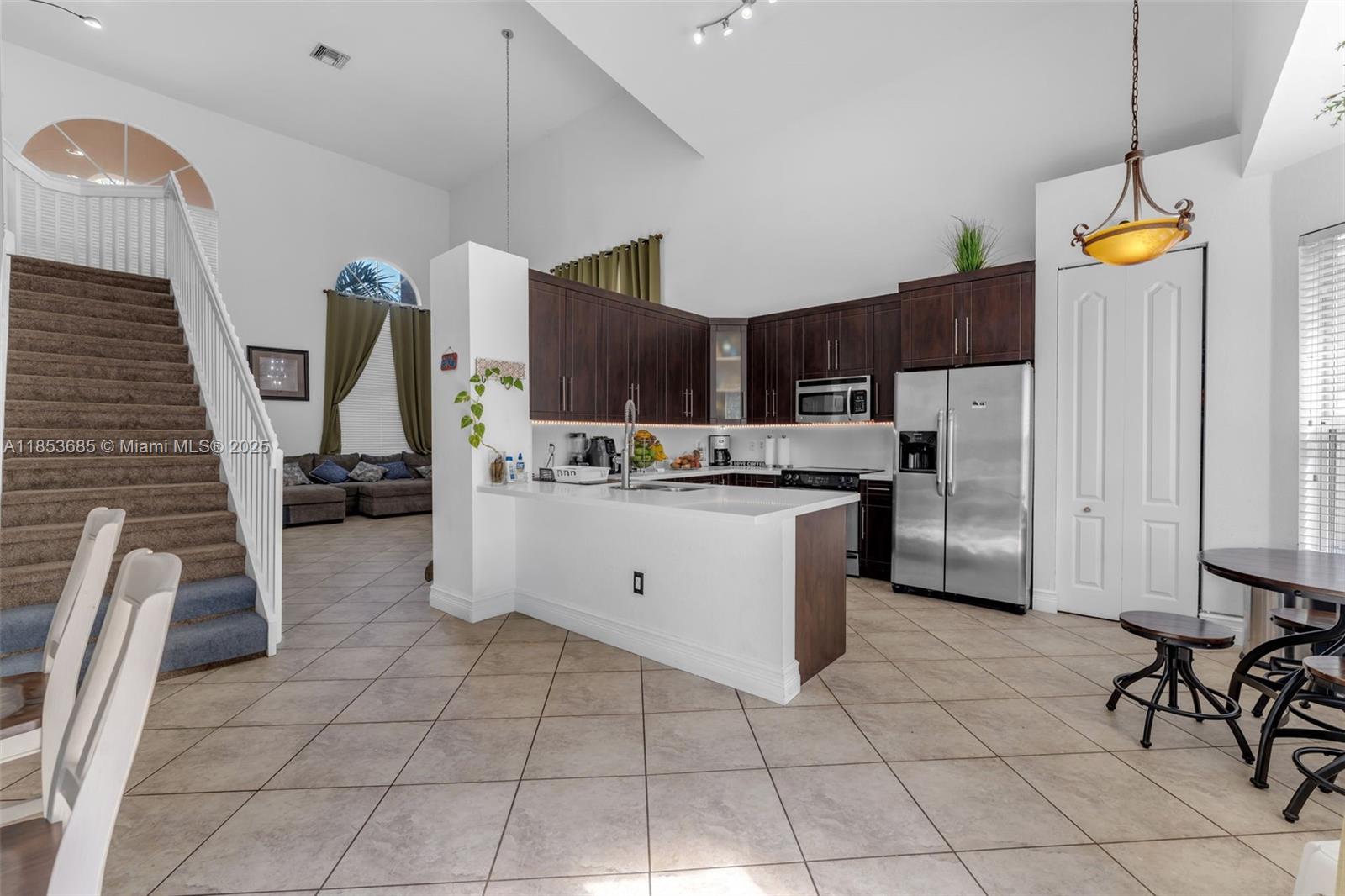 PORTOFINO LAKES - Residential