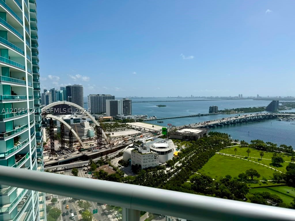 888 Biscayne Blvd 3611