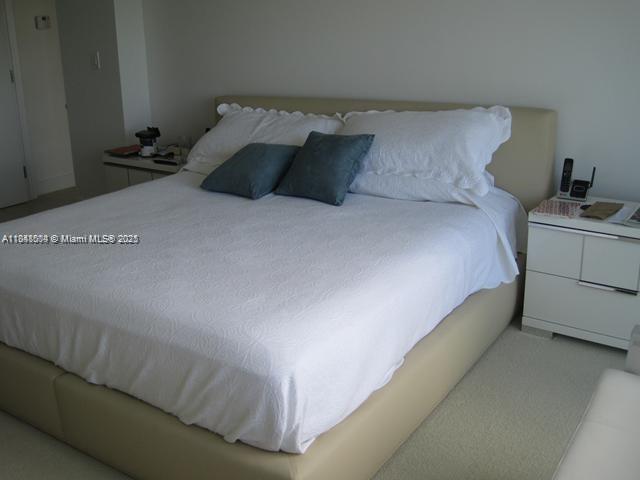 COMMODORE CLUB SOUTH COND - Residential Lease