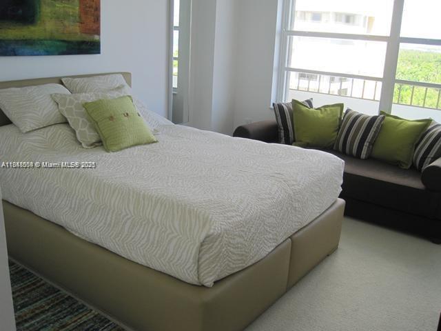 COMMODORE CLUB SOUTH COND - Residential Lease