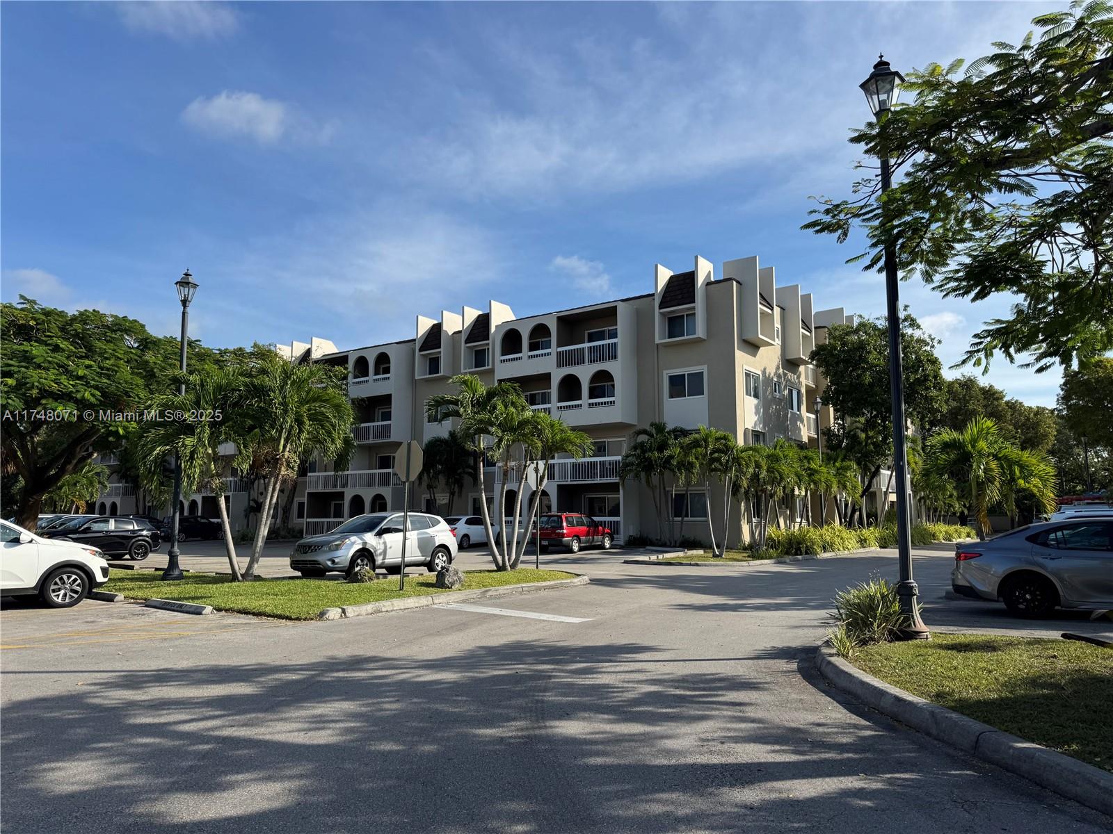 7915 Camino Real Real N-302, Miami, Broward County, Florida - 1 Bedrooms  
1 Bathrooms - 