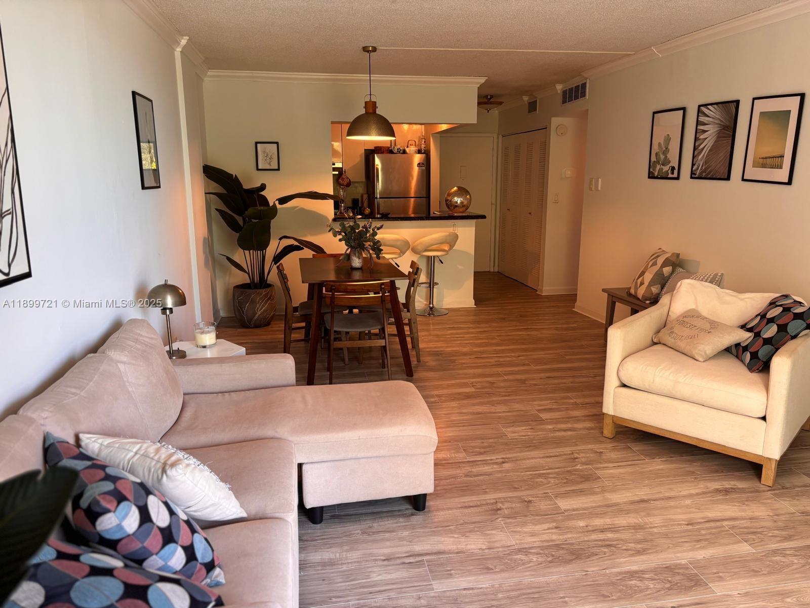 1465 NE 123rd St 415