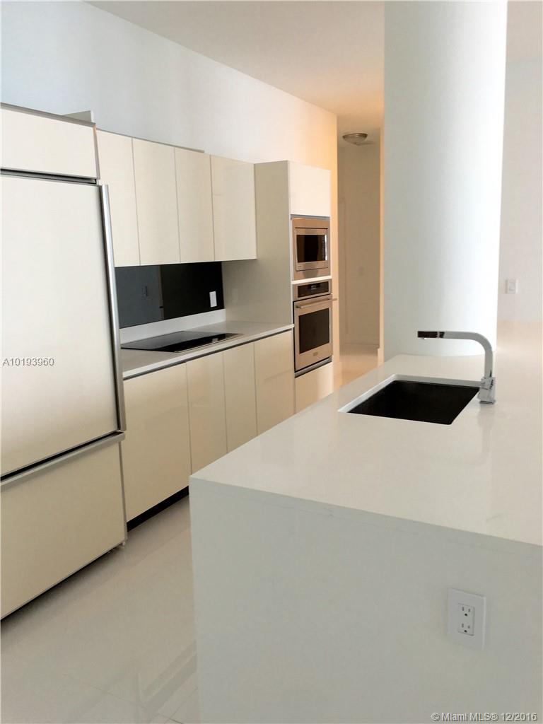 ICON BAY - Residential Lease