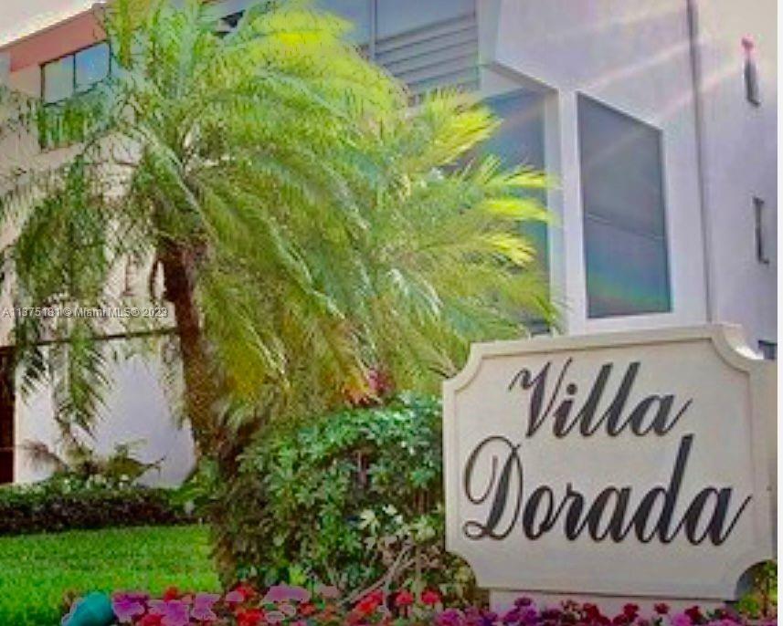 LARGE 4 BEDROOMS 2.5 BATHROOMS CONDO/TOWNHOUSE STYLE UNIT IN A GREAT CENTRAL LOCATION IN AVENTURA.
FRESHLY PAINTED, NEW LIGHT FIXTURES,WHITE KITCHEN CABINETS.
COMMUNITY AMENITIES INCLUDE: POOL,CLUB HOUSE,GYM, BBQ AREA AND MORE...