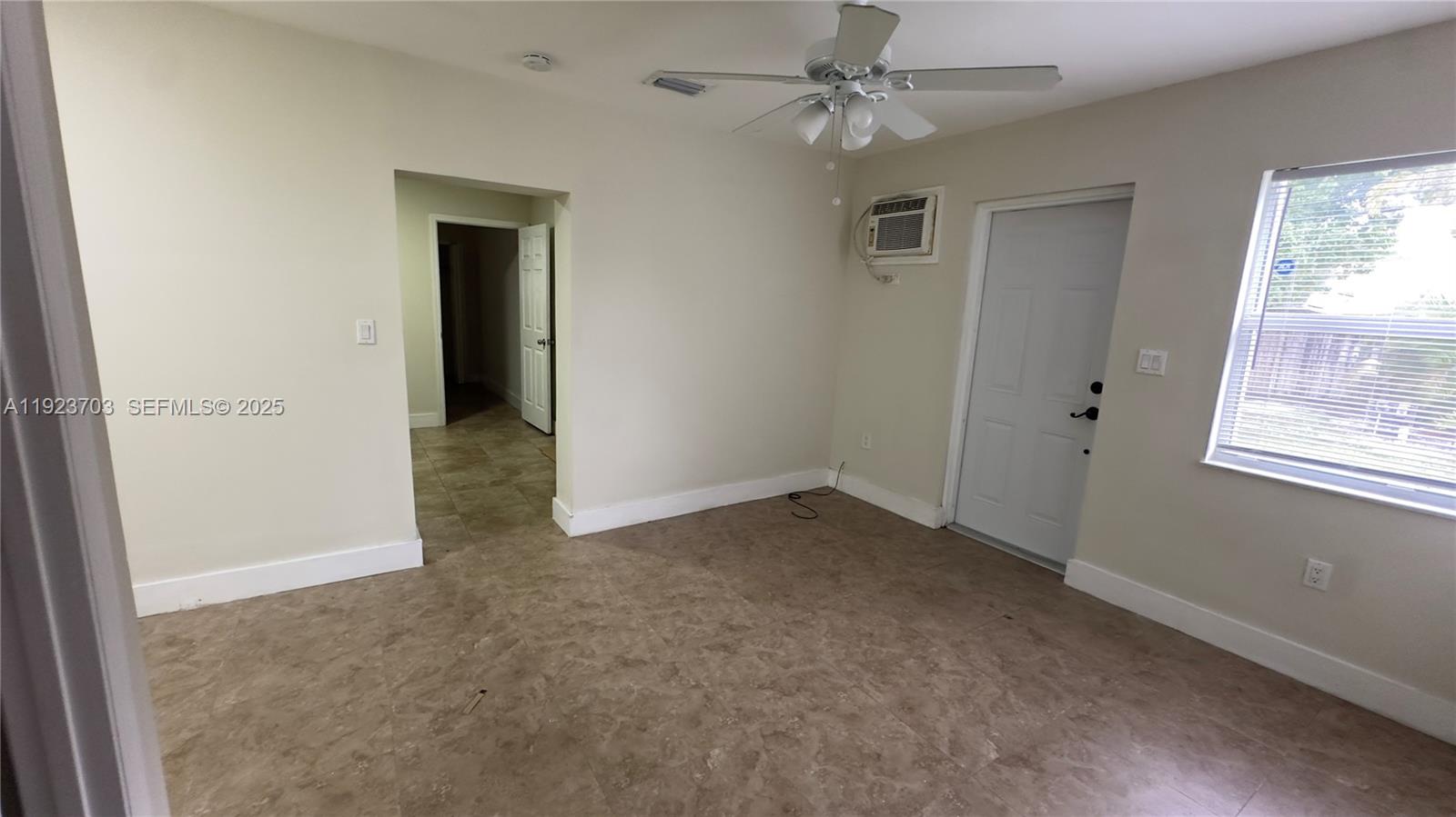 TROPICAL ESTATES 1ST ADDN - Residential