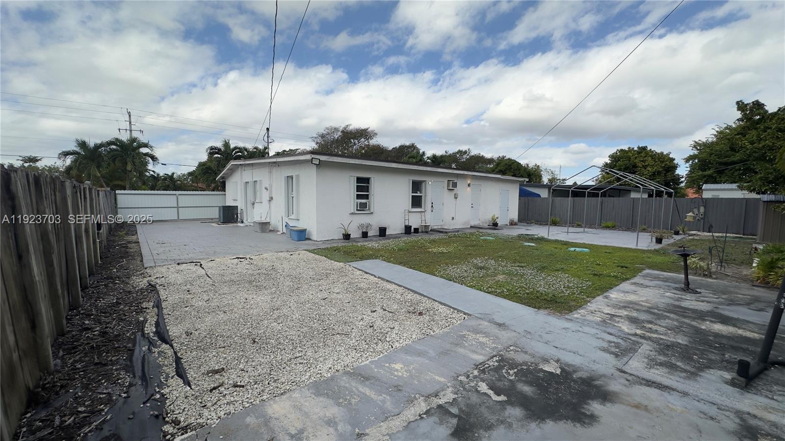 TROPICAL ESTATES 1ST ADDN - Residential