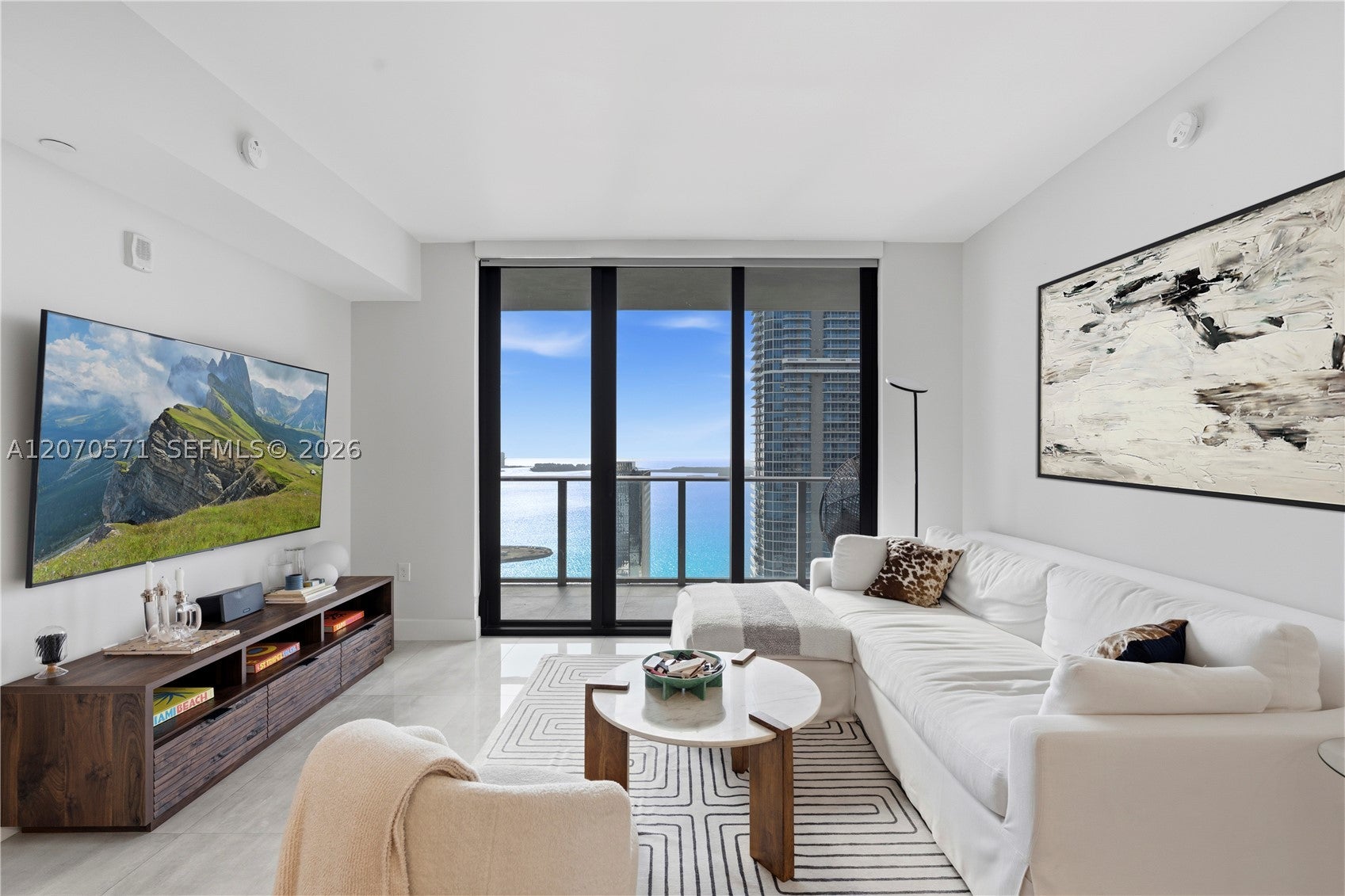 1010 Brickell Ave 3903