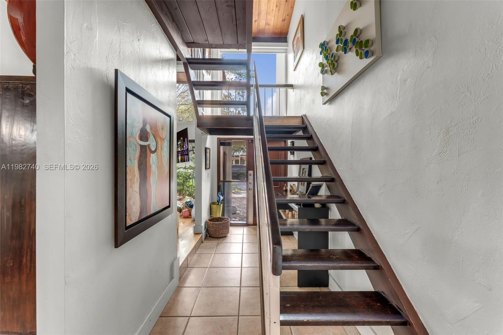 SUNSET PARK LAKE VILLAS S - Residential