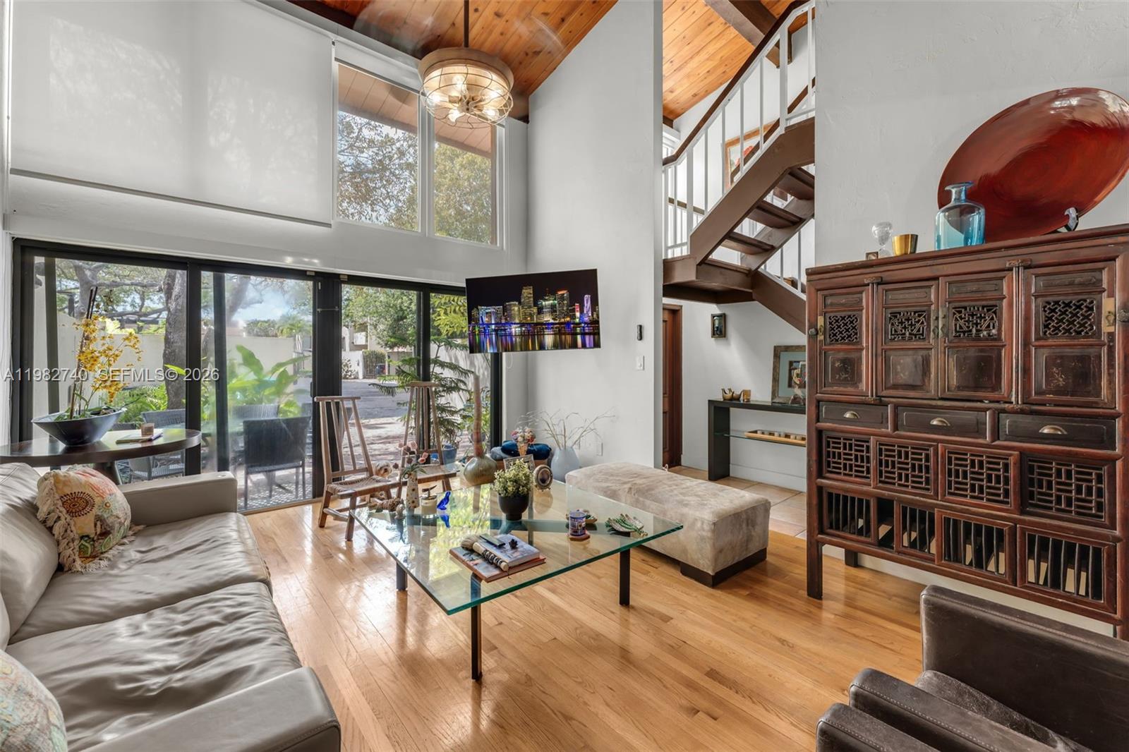 SUNSET PARK LAKE VILLAS S - Residential