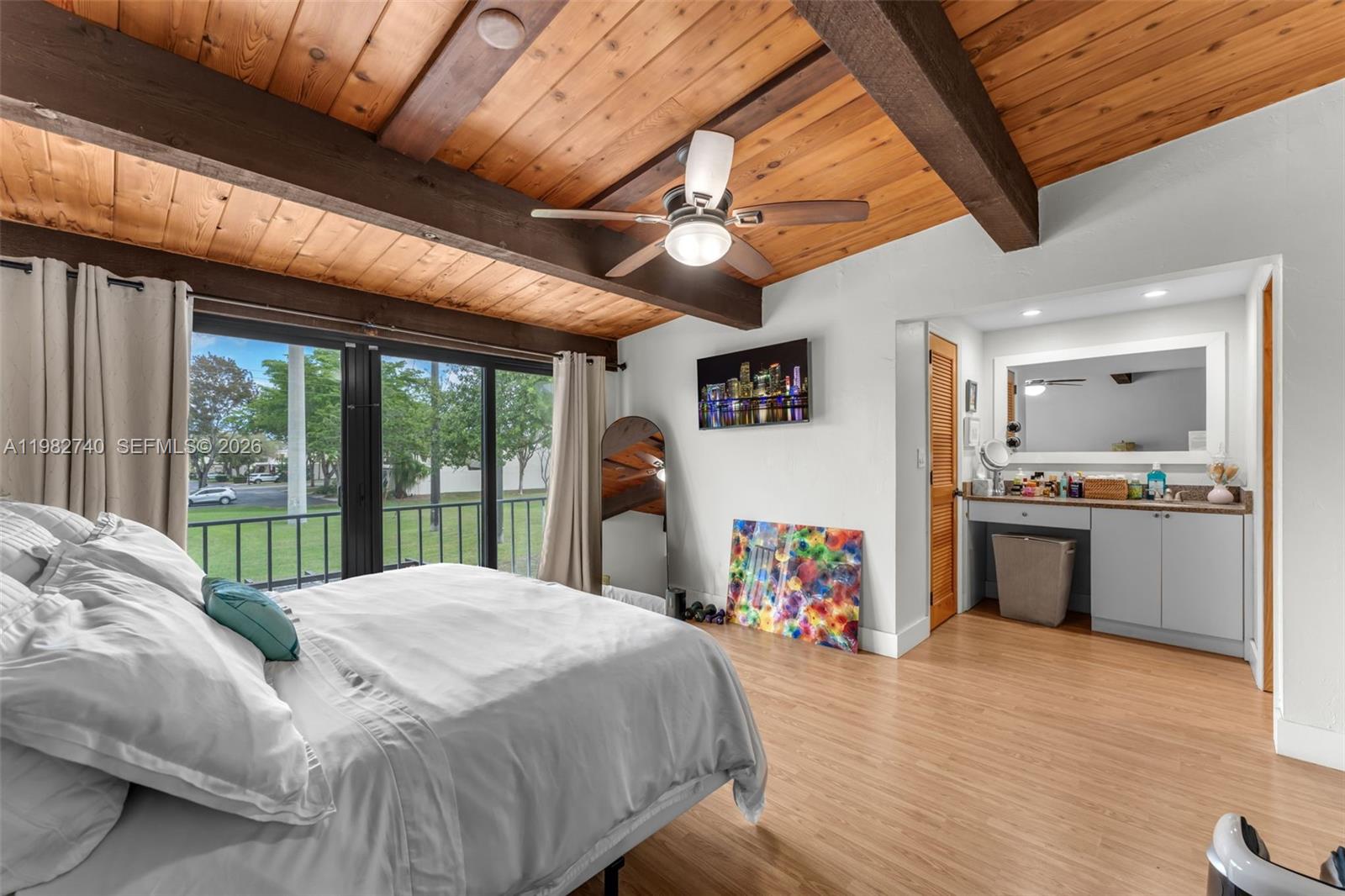 SUNSET PARK LAKE VILLAS S - Residential