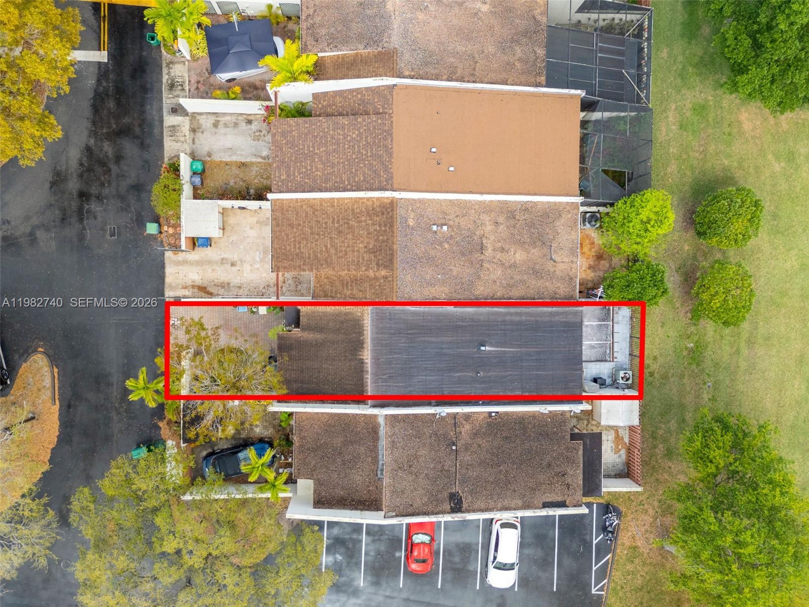 SUNSET PARK LAKE VILLAS S - Residential