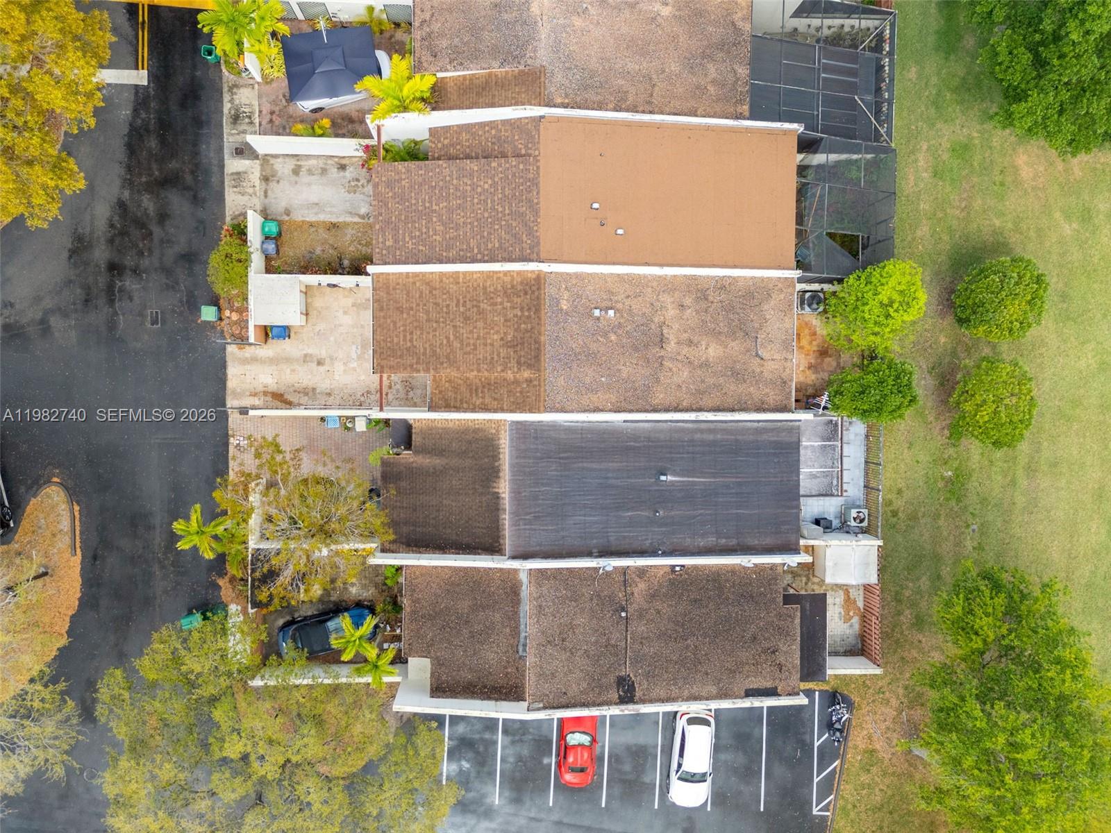 SUNSET PARK LAKE VILLAS S - Residential