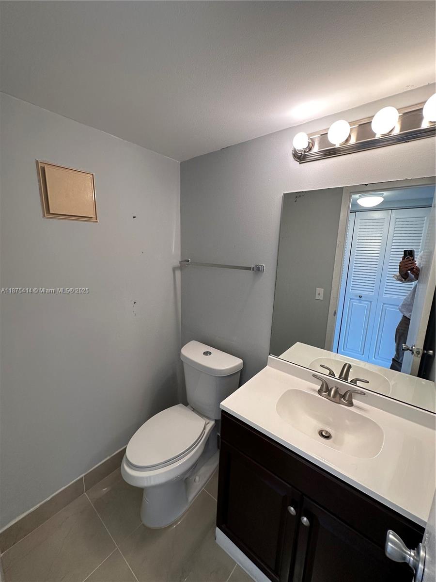 CENTURY VILLAGE - Residential Lease