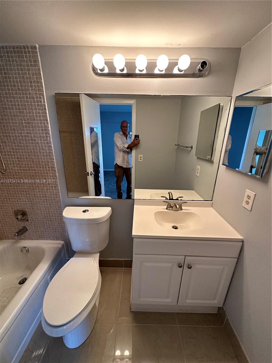 CENTURY VILLAGE - Residential Lease