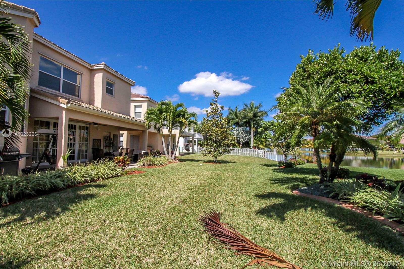 RIVIERA ISLES II - Residential