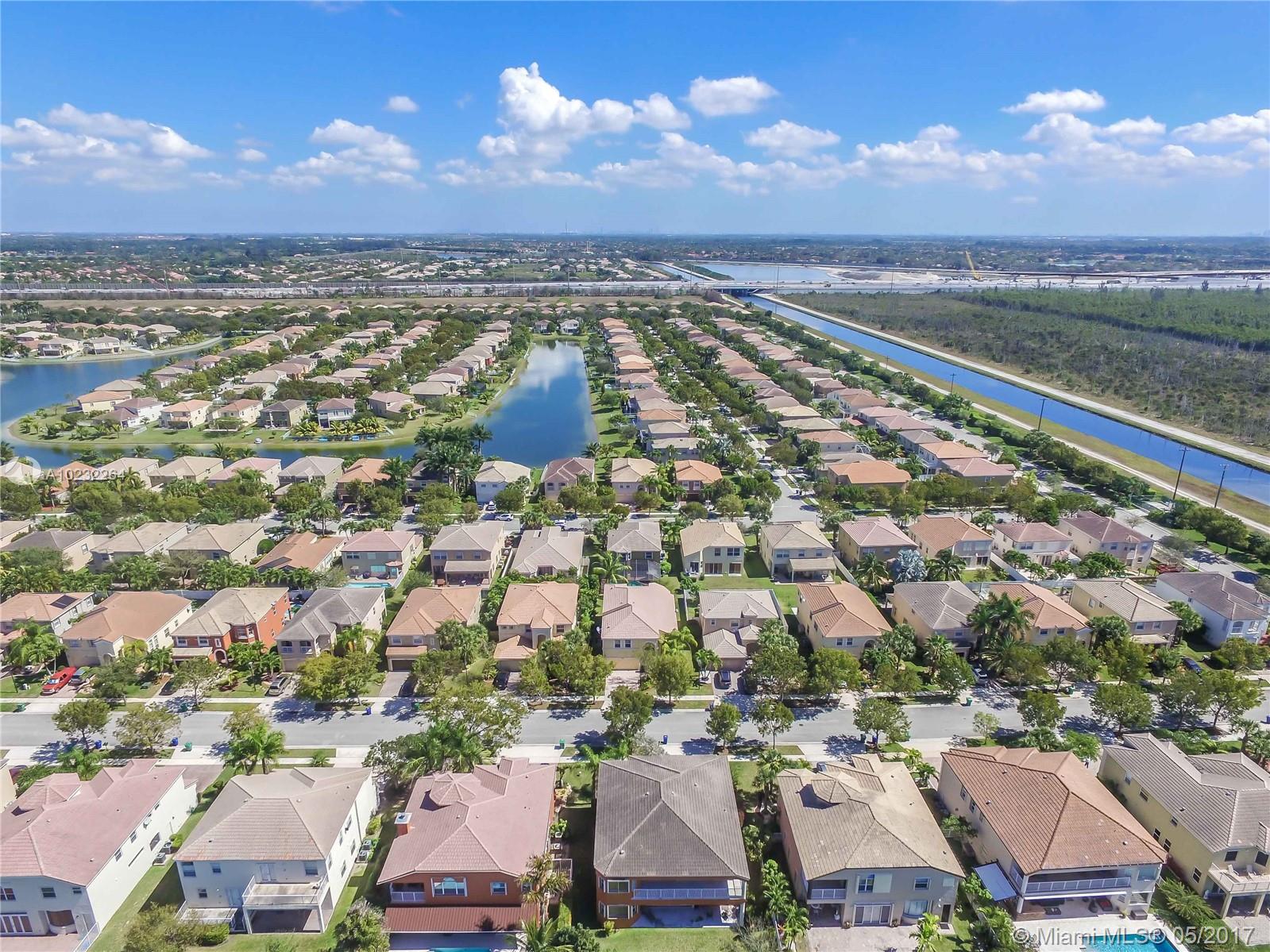 RIVIERA ISLES II - Residential