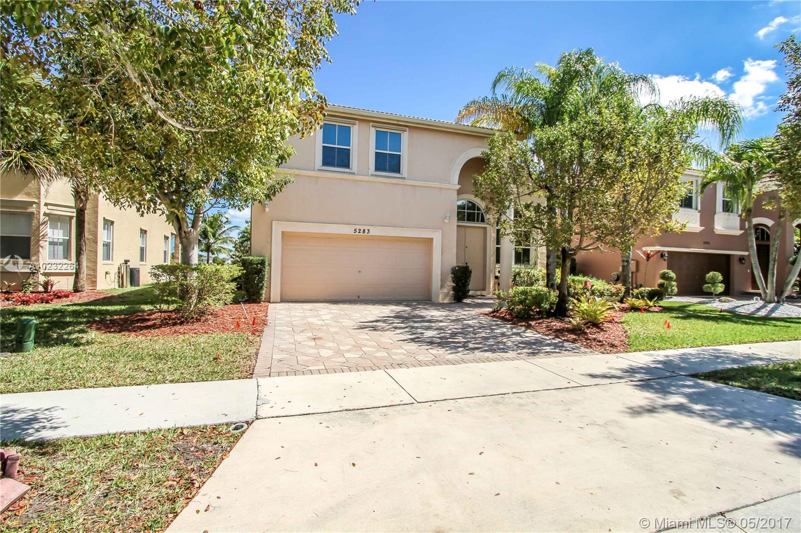 RIVIERA ISLES II - Residential