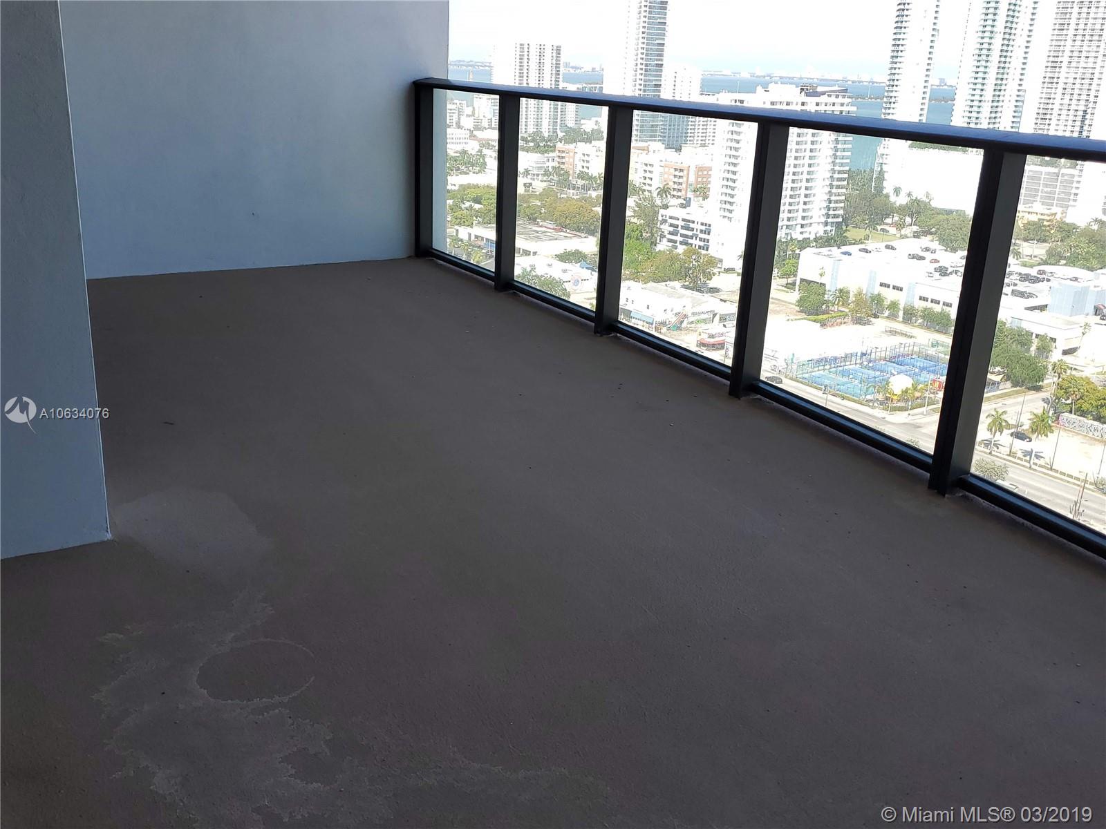 CANVAS COMDOMINIUM - Residential Lease