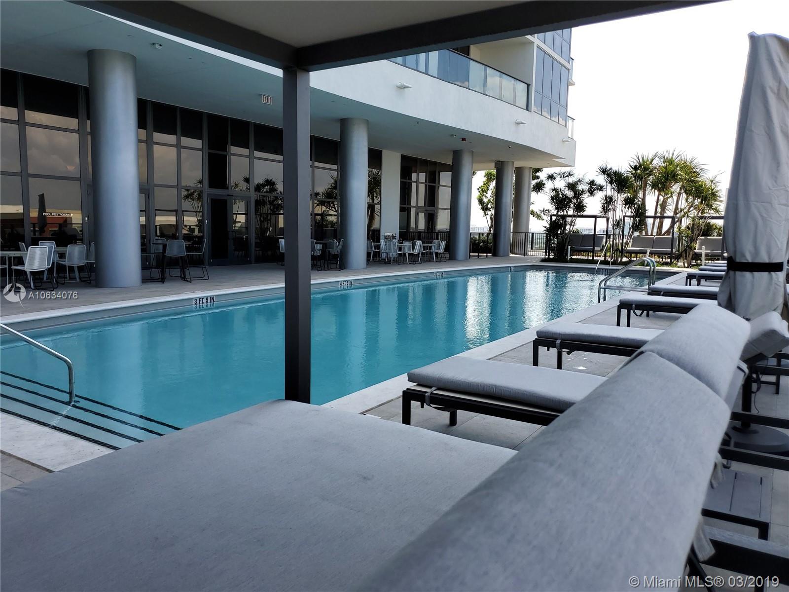 CANVAS COMDOMINIUM - Residential Lease