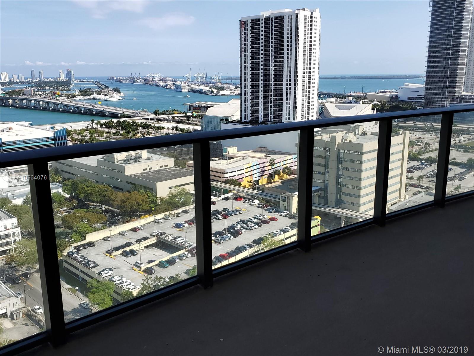 CANVAS COMDOMINIUM - Residential Lease