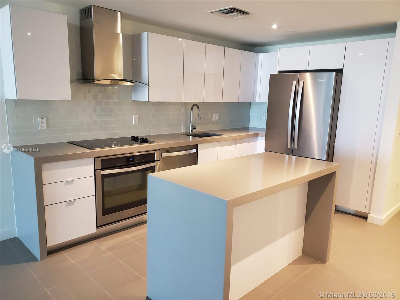CANVAS COMDOMINIUM - Residential Lease