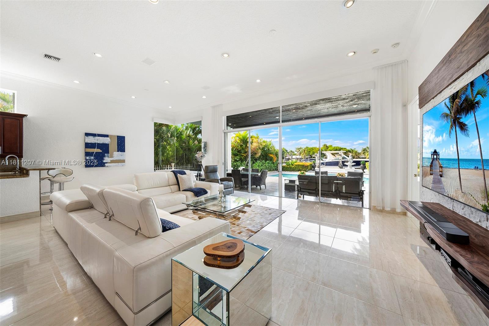 POMPANO BEACH PARK - Residential