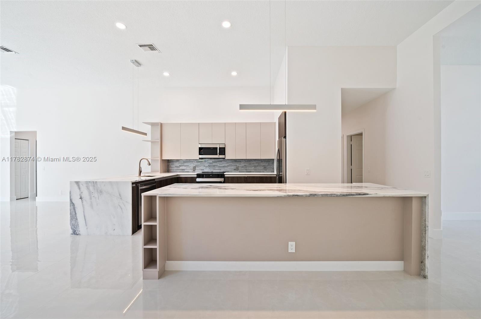 SECTOR 7-PARCEL W - Residential