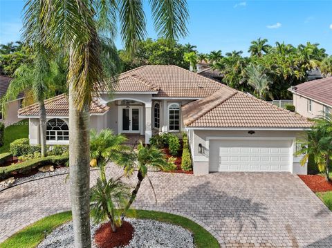 1807 Victoria Pointe Cir Weston FL 33327