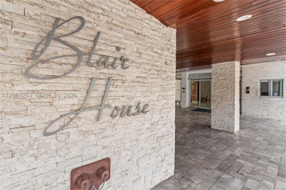9100 W Bay Harbor Dr 5B Bay Harbor Islands FL 33154