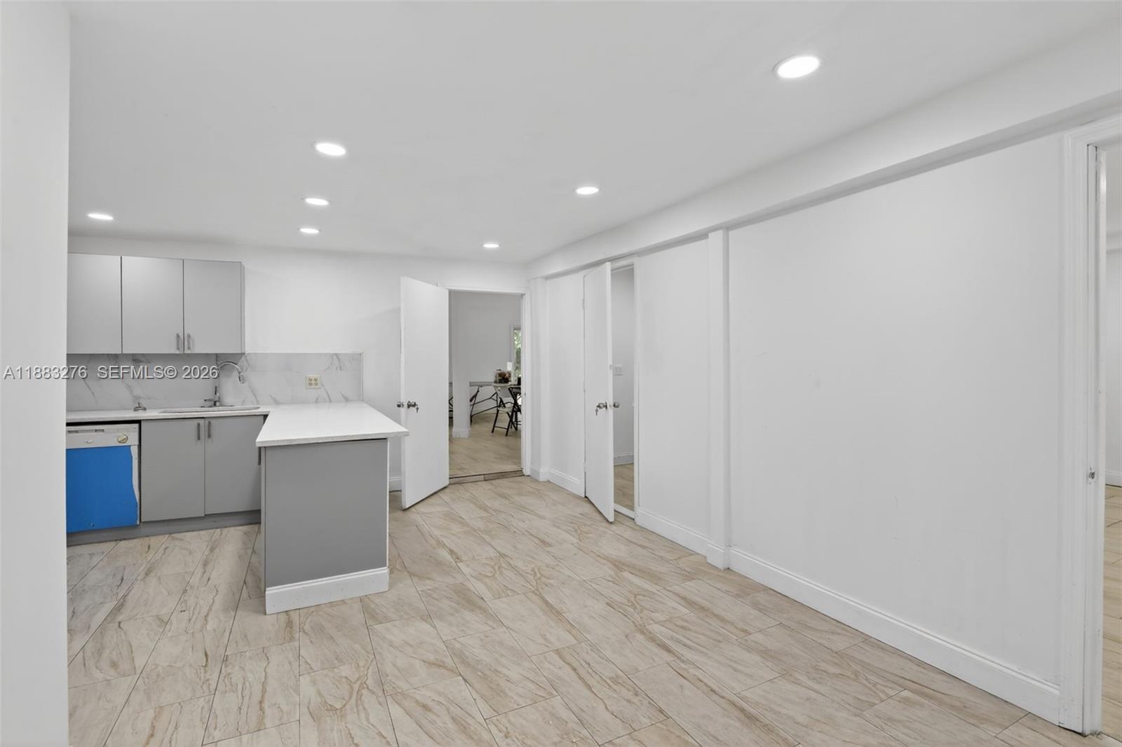 FLA FRUIT LANDS CO - Residential
