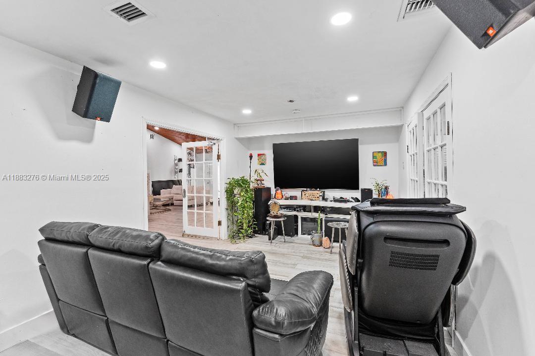 FLA FRUIT LANDS CO - Residential