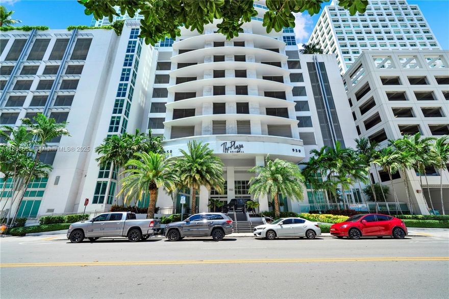 Best-priced 1 Bedroom/1 Bath at The Plaza on Brickell! This unit offers vinyl floors, granite countertops, stainless steel appliances, wood cabinetry, and in-unit washer/dryer. Enjoy a private balcony with partial city views. Resort-style amenities include two infinity pools, jacuzzi & spa, fitness center, theater, business center, kid's room, concierge & valet. Unbeatable Brickell location—steps from Brickell Key, Brickell City Centre & Mary Brickell Village. 30-day rentals allowed. Low-down financing available!