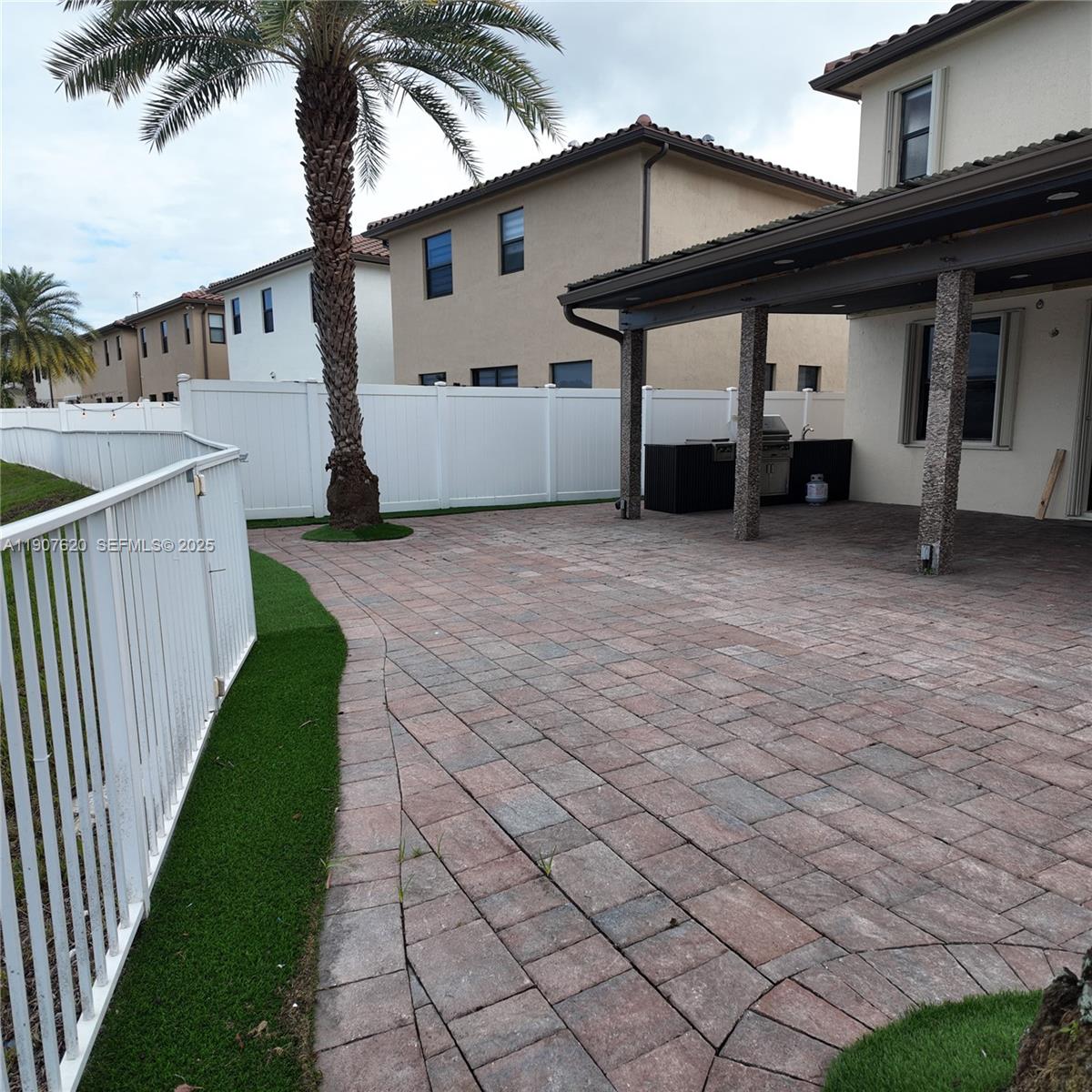 BELLAGIO - Residential Lease