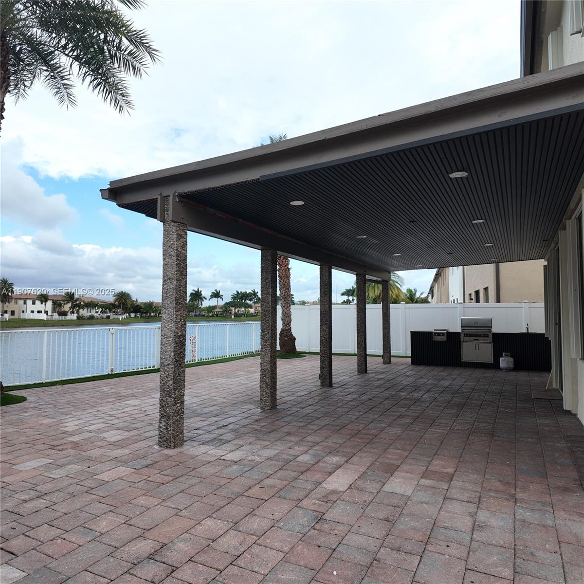 BELLAGIO - Residential Lease