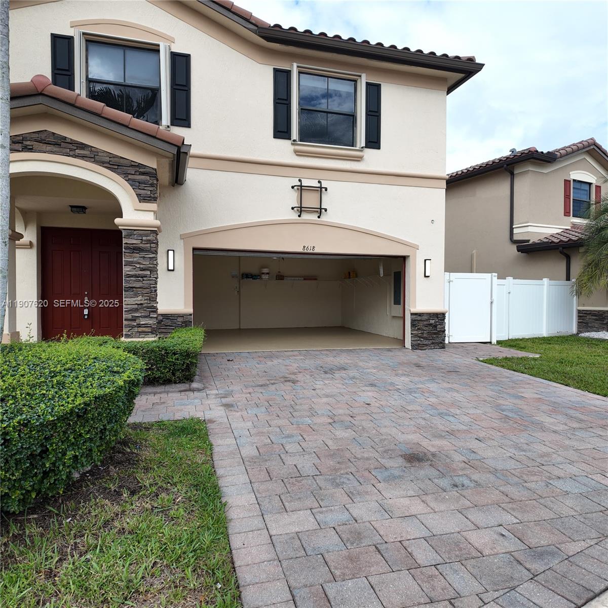 BELLAGIO - Residential Lease