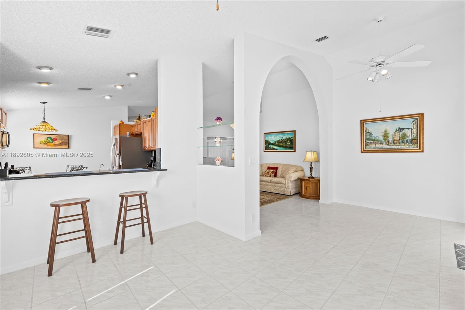 PALM ISLES - Residential Lease