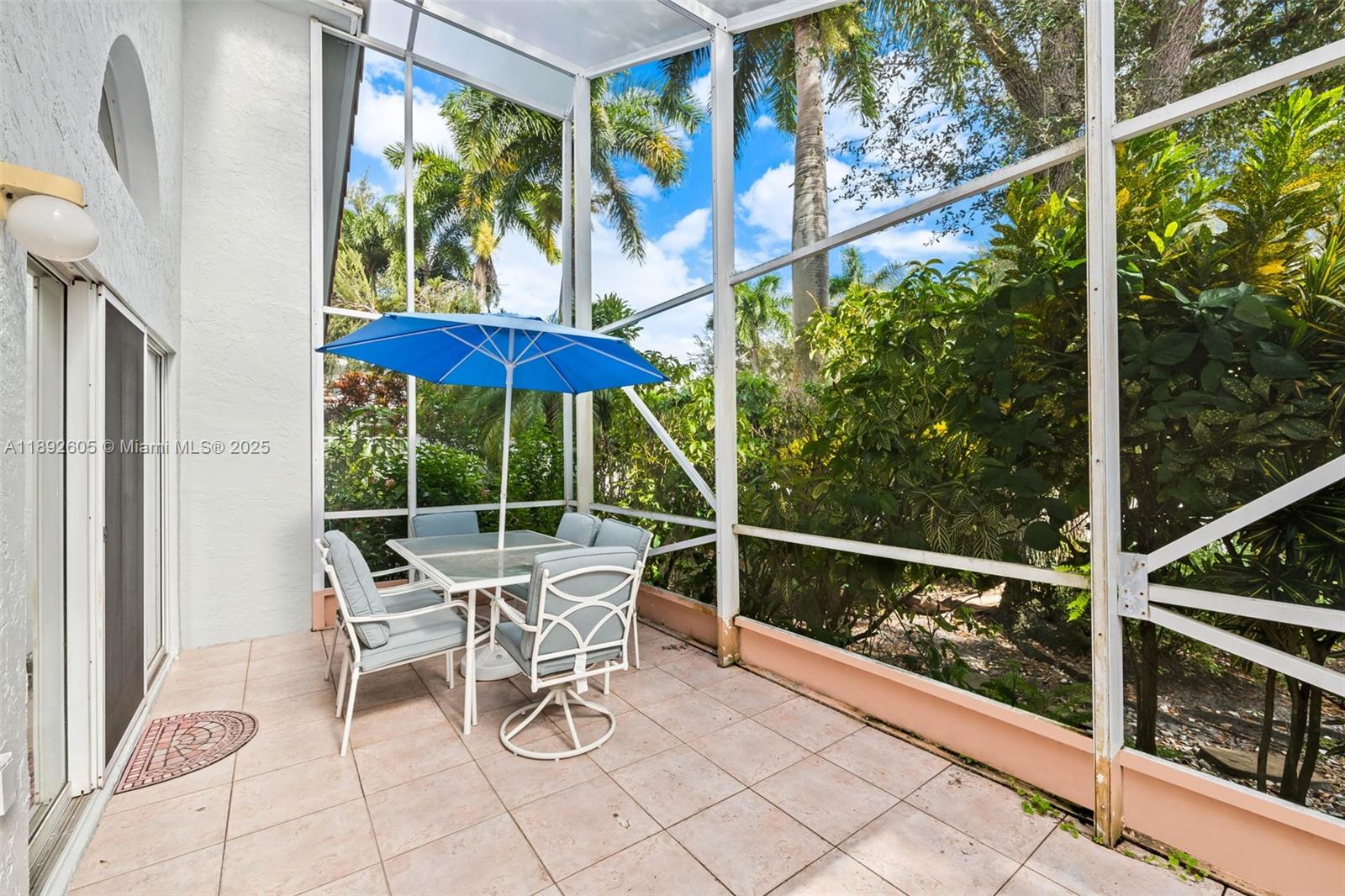 PALM ISLES - Residential Lease