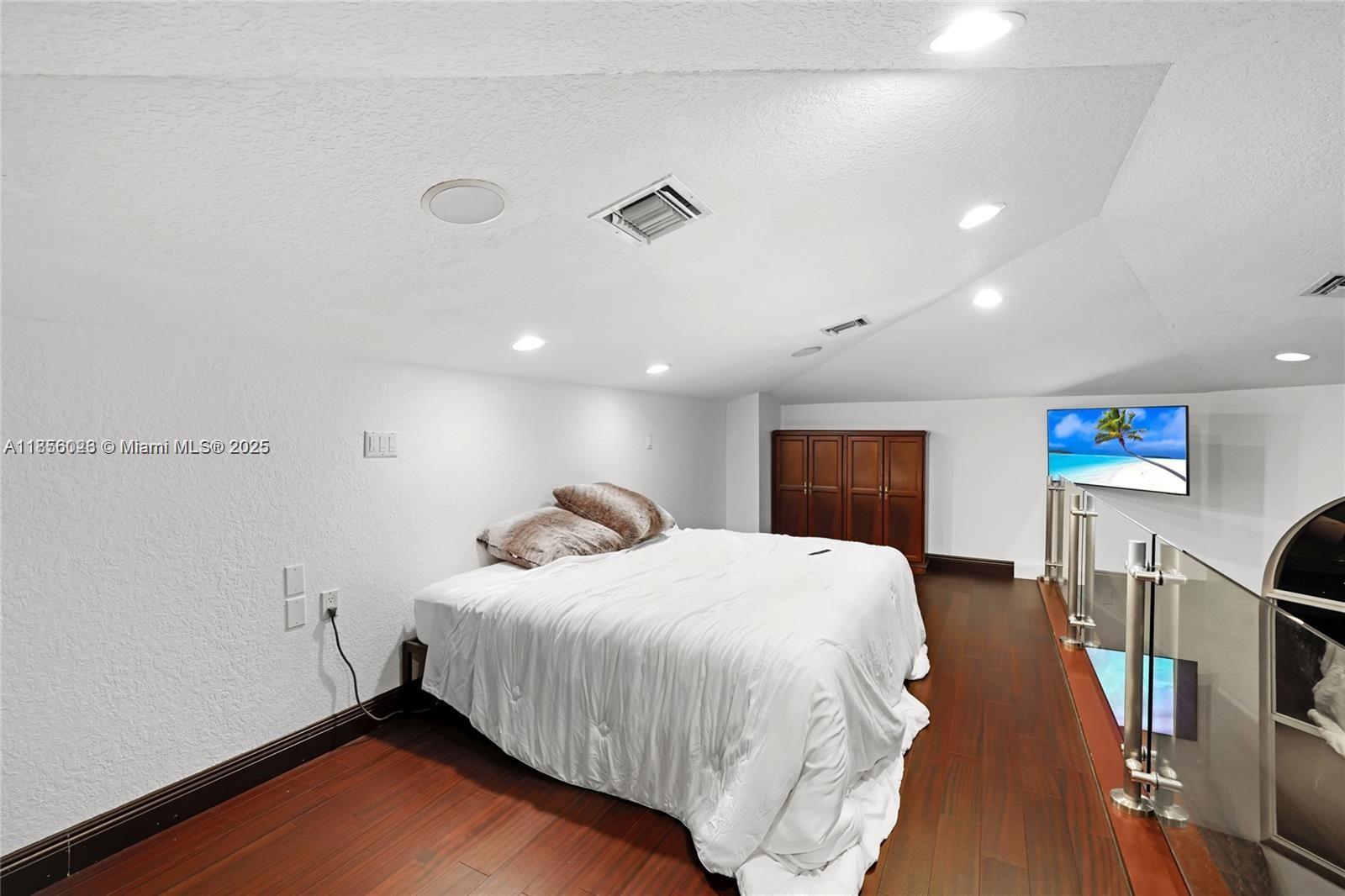 FLA FRUIT LANDS CO - Residential