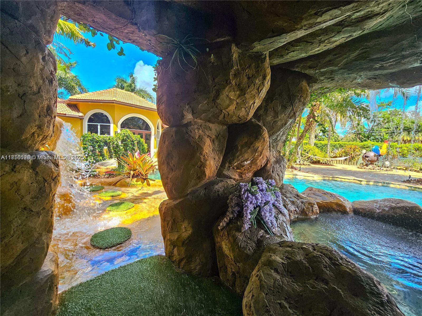 FLA FRUIT LANDS CO - Residential