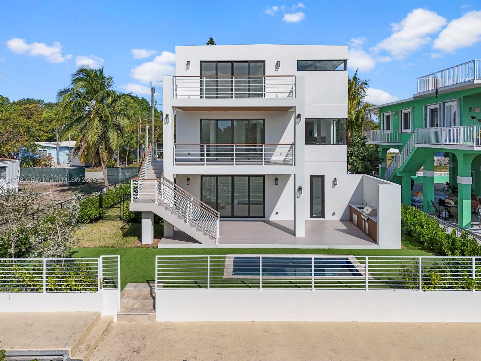 Property for Sale at Address Not Disclosed, Plantation Key, Miami-Dade County, Florida - Bedrooms: 3 
Bathrooms: 4  - $3,249,000