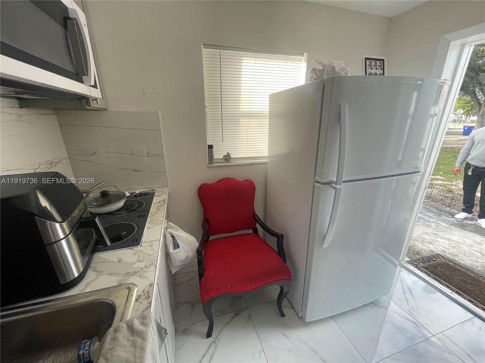 PALM LANE VILLA - Residential Income