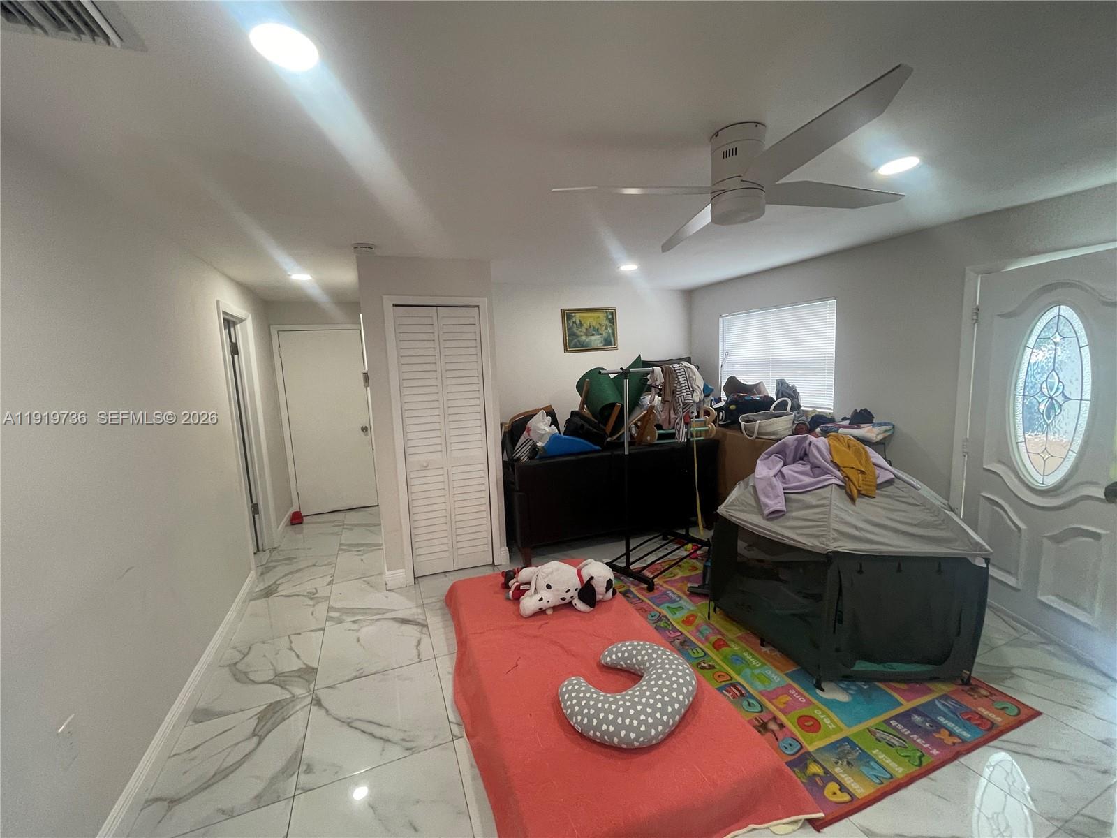 PALM LANE VILLA - Residential Income